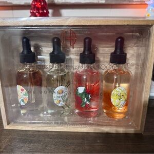 House of Harlow 1960 Botanical Collection Essential Oils 4 pc Gift Set NIB